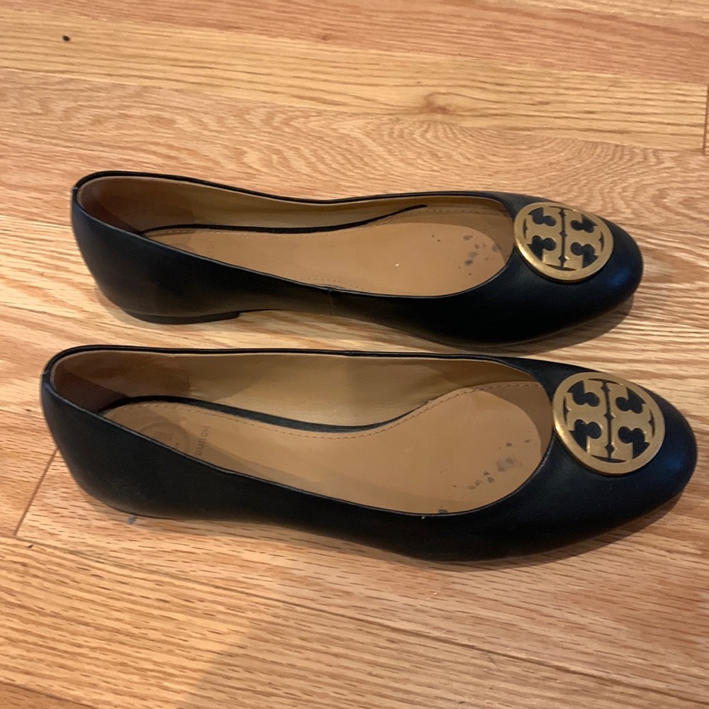 Tory Burch black leather flats
